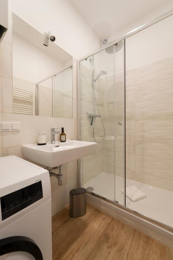Josef'S Home I Comfort Apartment I Metro Access Виена Екстериор снимка
